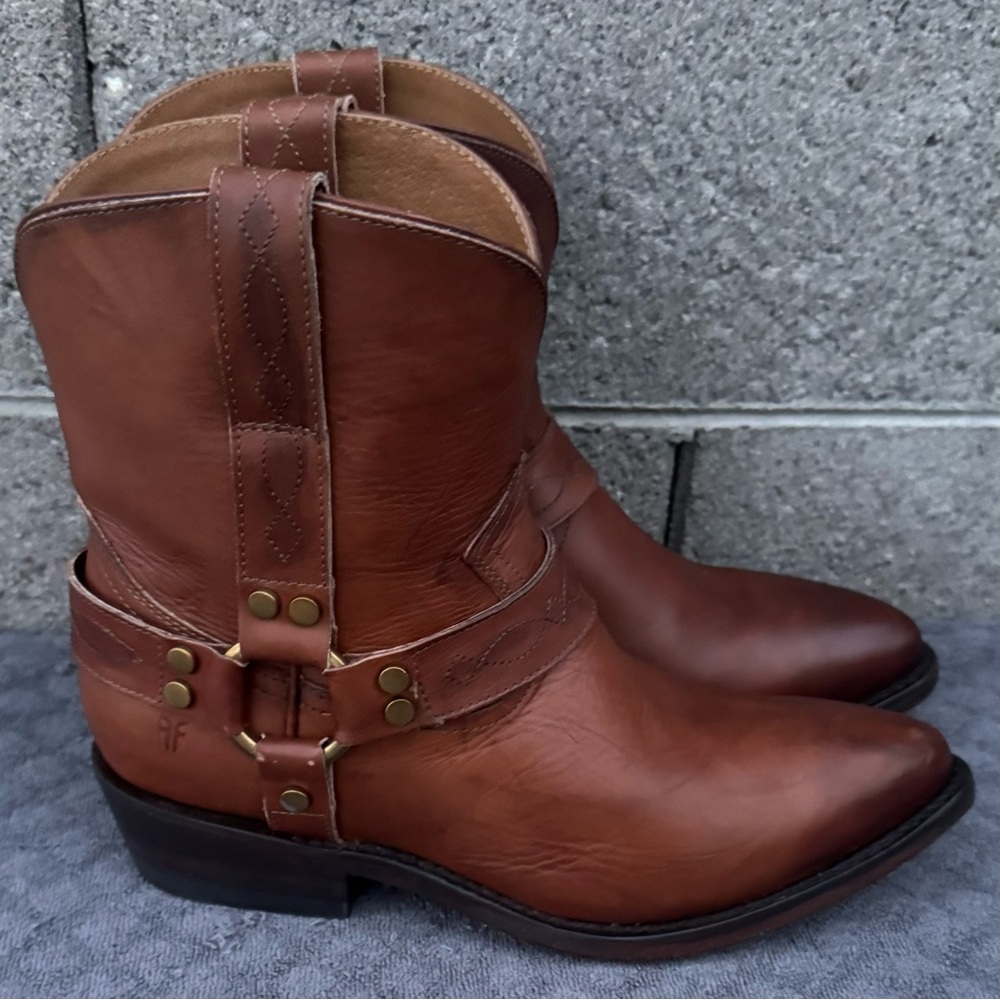 FRYE BILLY HARNESS WOMEN BOOTIE SADDLE LEATHER SIZE 9.5